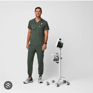 Moss Figs Scrub Set Jogger Style